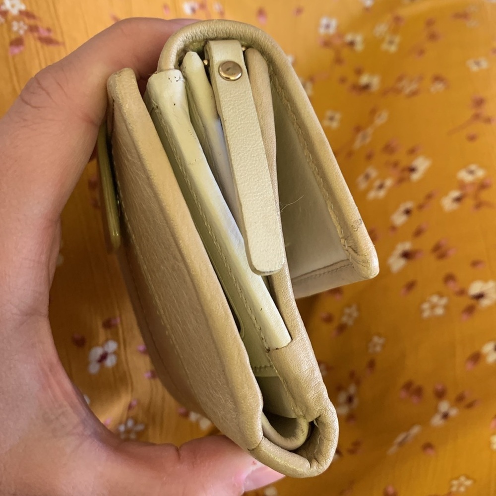 Kate Spade Vintage Trifold Cream Tan Leather  Wallet Gold Turn Lock Coin Purse - Picture 14 of 14